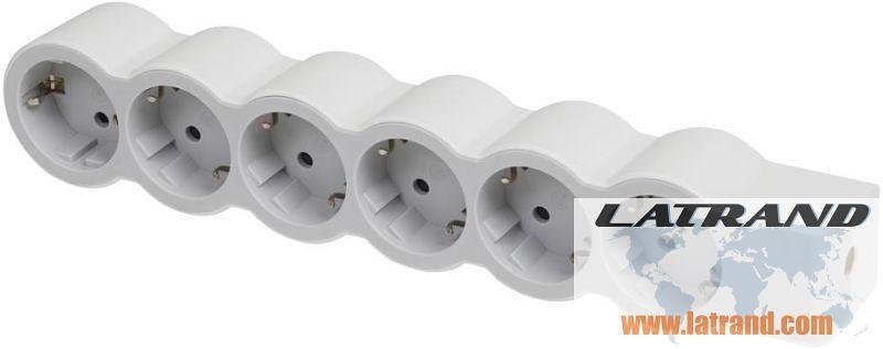 Разклонител БЯЛ 6x2P+E без кабел Standard NEW Legrand 694579