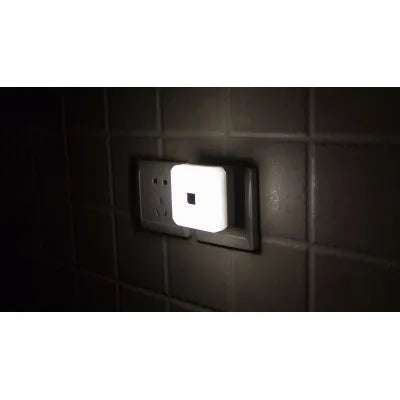 Стенна лампа Lightcube чувствителна на допир топло ,бяла, Allocacoc, 10202/EUOWLC