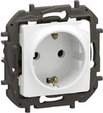Контакт ШУКО 16A цвят Бял Niloe New Legrand, LEGRAND, NP3121WH