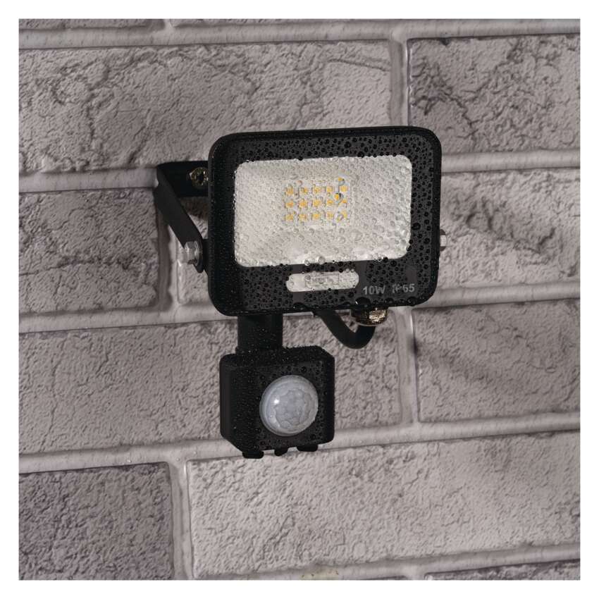 Прожектор LED 10W 4000K 1000lm 120° x 120° 20000h IP65 черен с датчик GLARO EMOS, ZS2314B