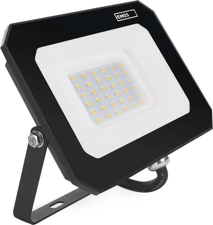 Прожектор LED 30W 4000K 3000lm 120° x 120° 25000h IP65 черен SIMPO EMOS