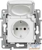 Контакт ШУКО 16A противовлажен IP44 и детска защита цвят бял Niloe Legrand - 764531