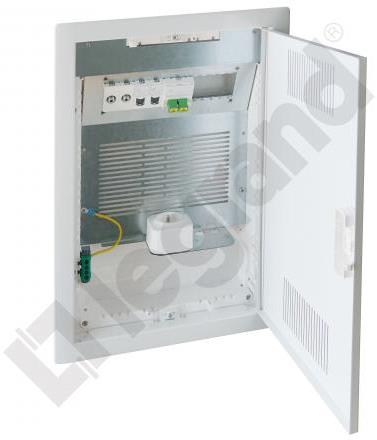 Табло МУЛТИМЕДИЙНО за скрит монтаж Nedbox с бяла НЕ прозрачна врата 330x555x87мм Legrand, LEGRAND, 602409