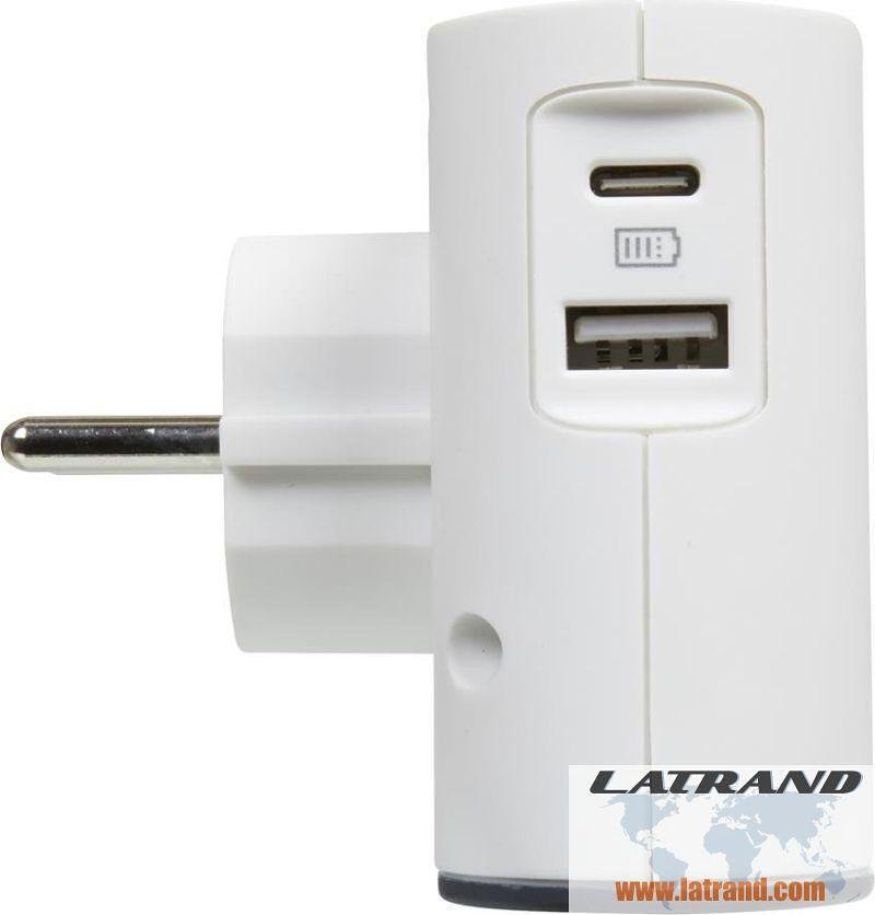 Адаптер за контакт плосък 2х Евро контакт 6A и USB A+C NEW Legrand 49401