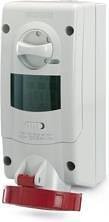 Промишлен контакт 3P+Е 16A IP66/67 с механична блокировка и 6 DIN модула серия Advance 2 Scame-563.1686 червен