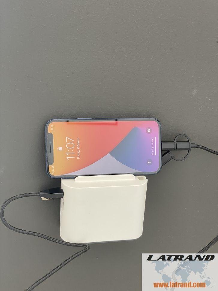 Адаптер за контакт плосък 2х Евро контакт 6A и USB A+C NEW Legrand 49401