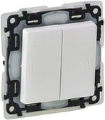 Сериен ключ IP44 цвят бял Valena Life Legrand, LEGRAND, 752155