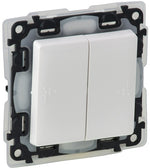 Сериен девиаторен ключ IP44 цвят бяло Valena Life Legrand, LEGRAND, 752158