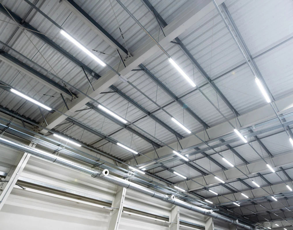 Влагоустойчива LED лампа VGTECH – IP65 | 2x LED тръби включени