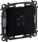 Розетка 2хUSB за зареждане тип C+C 3A 15W цвят Черен Valena Life Legrand, LEGRAND, 756307
