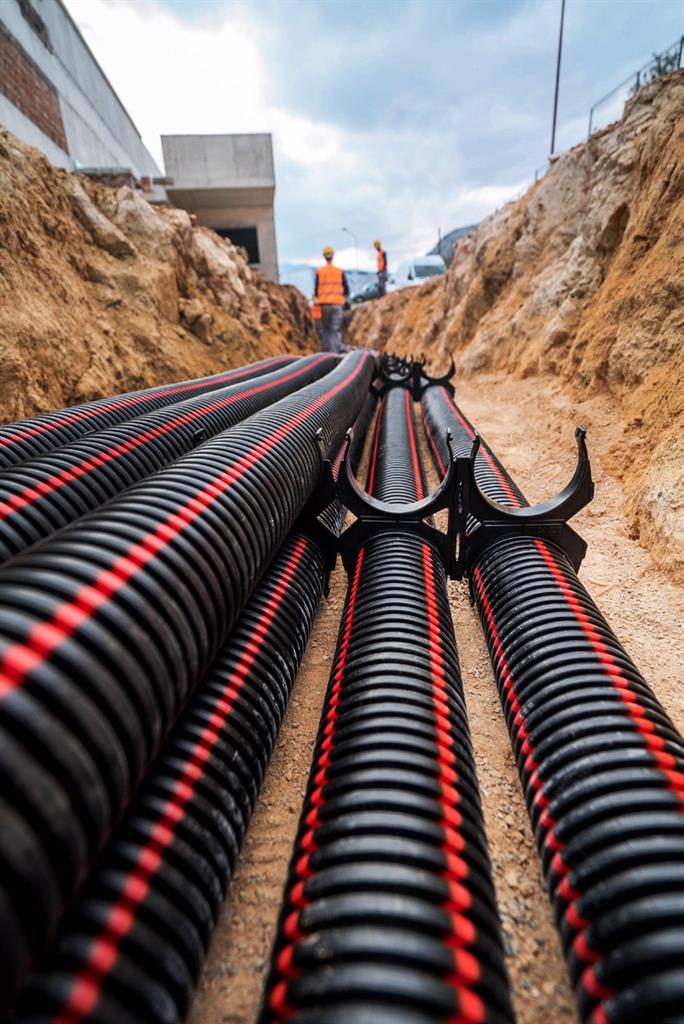 Аранжор за тръба 8х ф90мм цвят Черен HDPE UV Kouvidis, KOUVIDIS, KD6121090