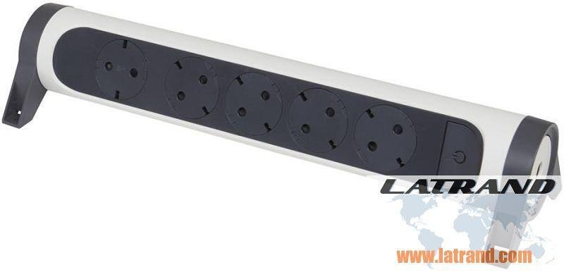 Разклонител БЯЛ 5x2P+E без кабел Premium NEW Legrand 694546