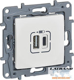 Розетка 2хUSB за зареждане тип A+C 5V 3A 15W цвят Бял Niloe Legrand - 764597