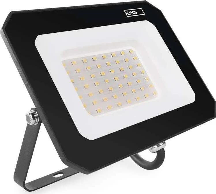 Прожектор LED 50W 4000K 5000lm 120° x 120° 25000h IP65 черен SIMPO EMOS