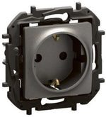 Контакт ШУКО 16A с детска защита цвят Сив Niloe New Legrand, LEGRAND, NP3122MG