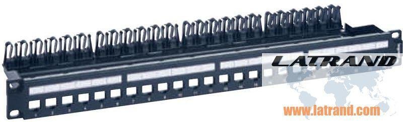 Панел 19" 1U 24x RJ45 с метален аранжор празен Linkeo Legrand - 632850