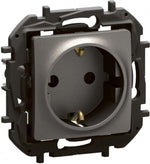 Контакт ШУКО 16A цвят Сив Niloe New Legrand, LEGRAND, NP3121MG